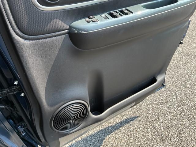車両画像16