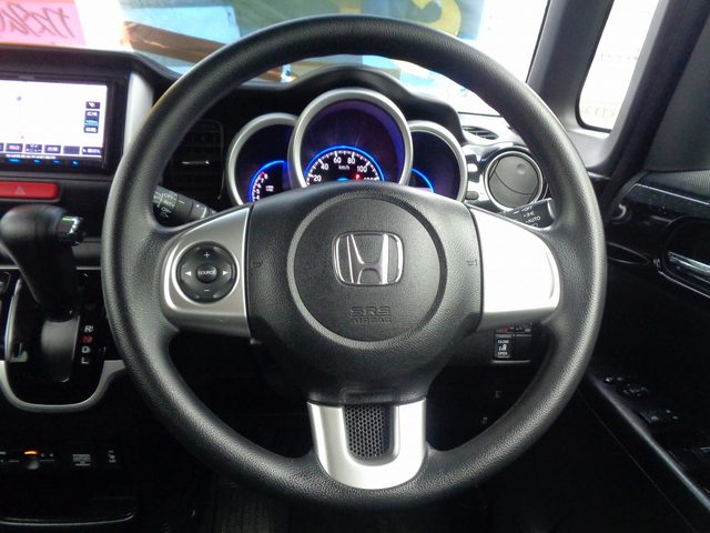 車両画像15