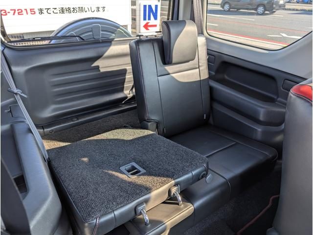 車両画像16