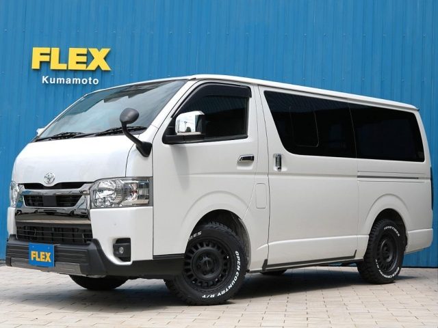ハイエースバン　２ＷＤ　５Ｄ２．８ＤＴスーパーＧＬダークプライム