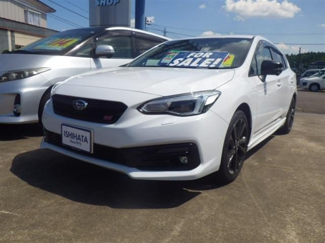 インプレッサスポーツ　４ＷＤ　ＳＴＩ　スポーツ