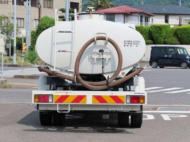 車両画像8