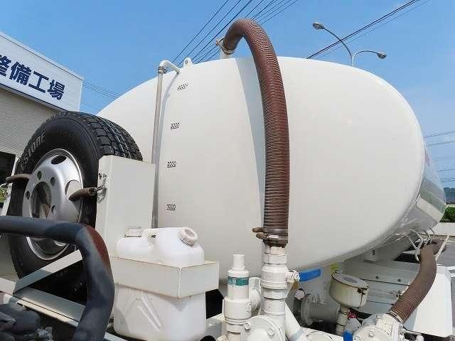 車両画像13