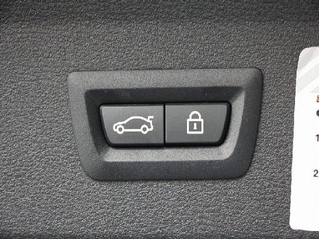 車両画像26