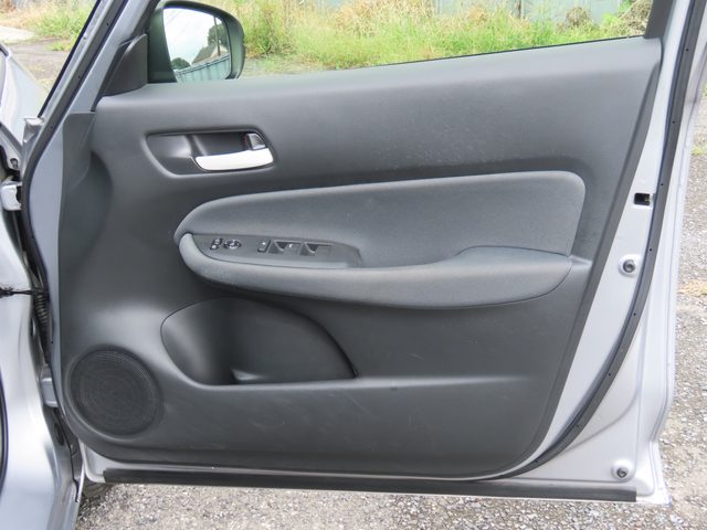 車両画像13
