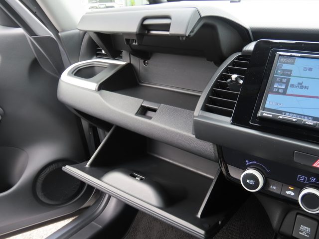 車両画像16