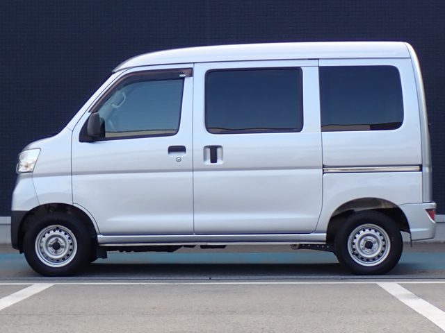 車両画像18