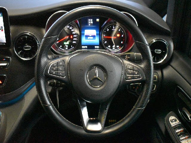 車両画像16