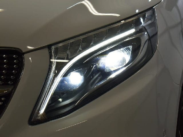 車両画像28