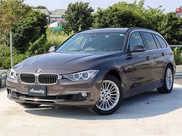 ３シリーズ　ツーリング　３２０ｉ　ラグジュアリー