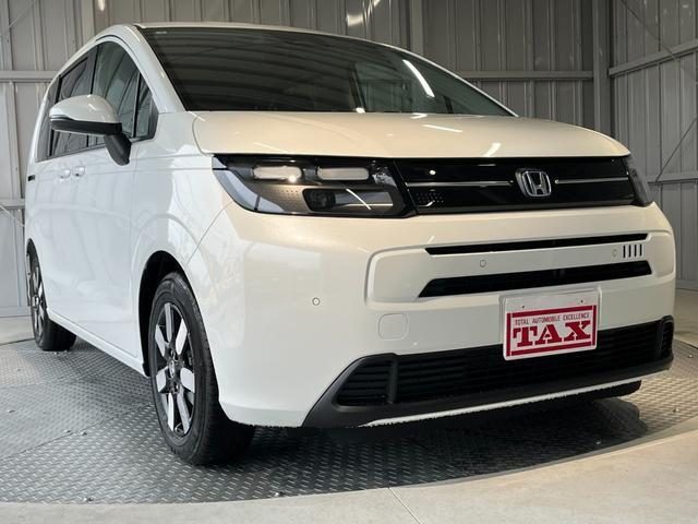 フリード　ｅ：ＨＥＶ　ｅ：ＨＥＶエアー　ＥＸ　登録済未使用車