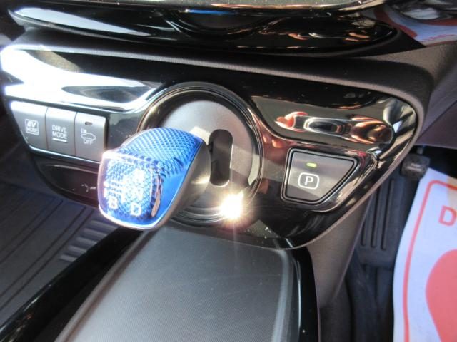 車両画像30