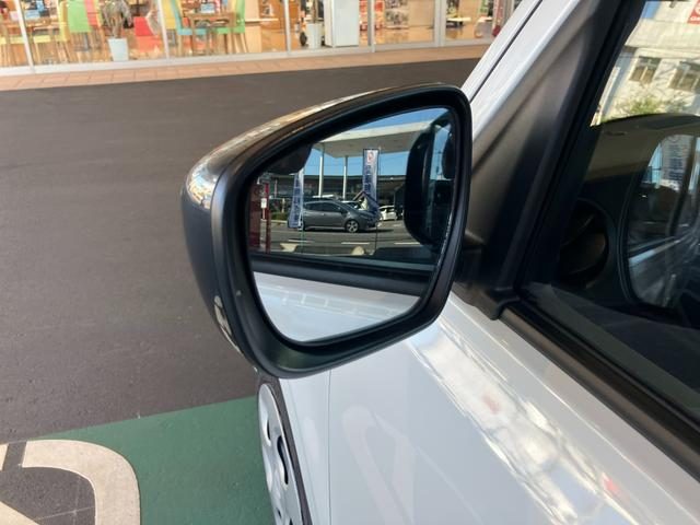 車両画像16