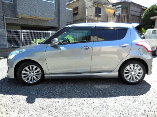 車両画像15