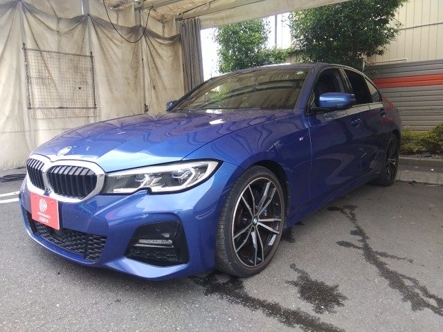 ３シリーズ　セダン　２０００ ３３０ｉ Ｍスポーツ 右ハンド