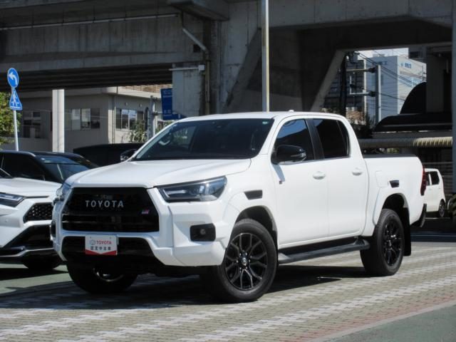 ハイラックス　４ＷＤ　Ｚ　ＧＲ　スポーツ