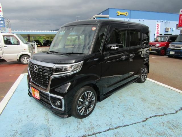 フレアワゴン　カスタムスタイル　４ＷＤ　ハイブリッド　ＸＴ