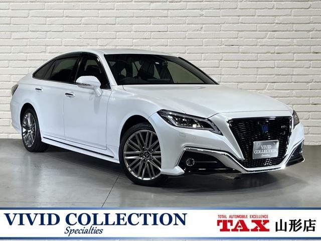 クラウン　セダン　ハイブリッド　ＲＳ　Ｆｏｕｒ　４ＷＤ　純正１２．３型デ