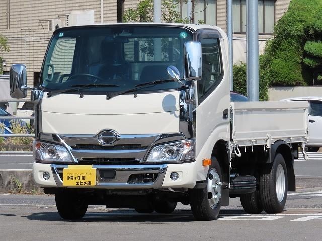 デュトロ　２ｔ　全低床　１０尺