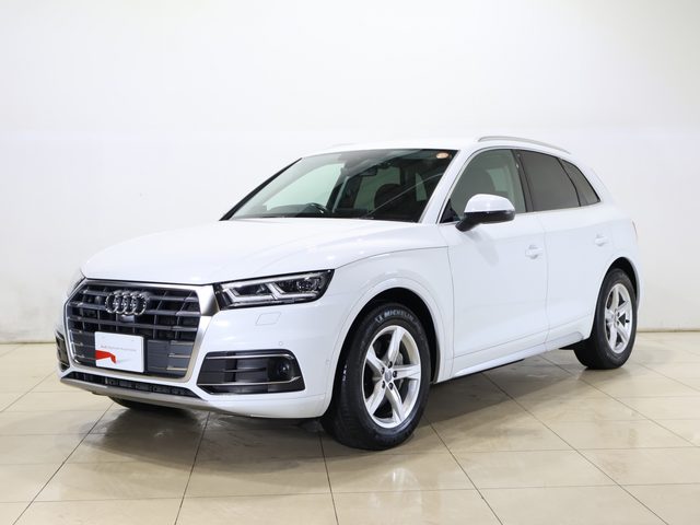 Ｑ５　４０ＴＤＩ　クワトロ　スポーツ　エアサス