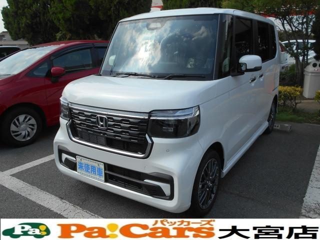 Ｎ　ＢＯＸ　カスタム　ターボ　届出済未使用車　ターボ　イモビラ