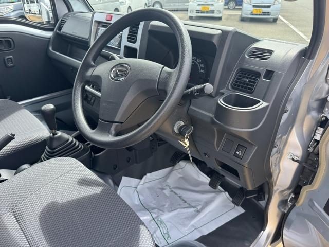 車両画像18
