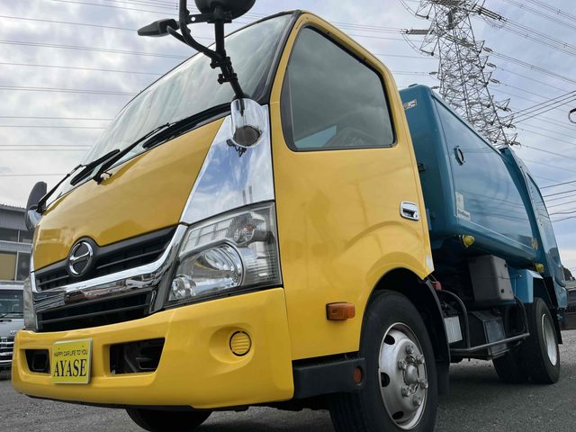 デュトロ　３．３５ｔ積み巻込み式パッカー車
