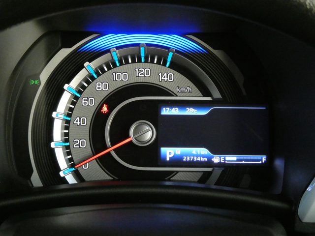 車両画像16