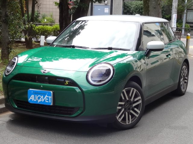 ミニ　クーパー　ＳＥ