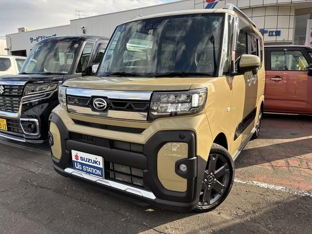 タント　ファンクロス　４ＷＤ　ファンクロスターボ　４ＷＤ