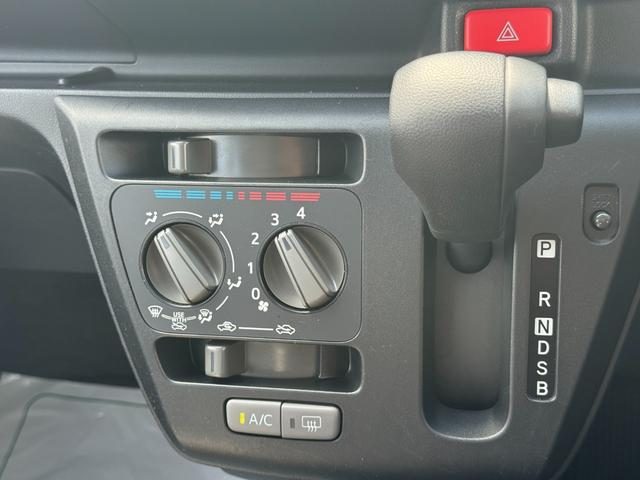 車両画像18