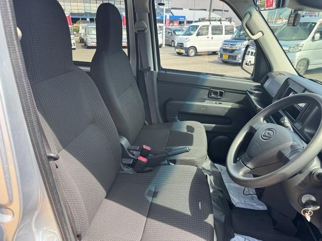 車両画像11