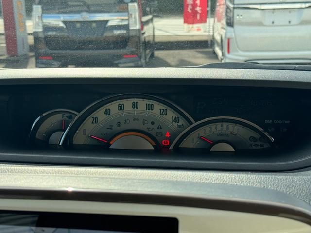 車両画像16