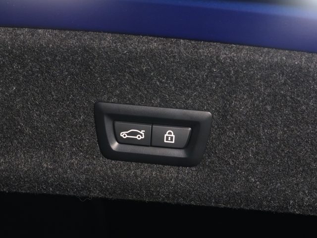車両画像27