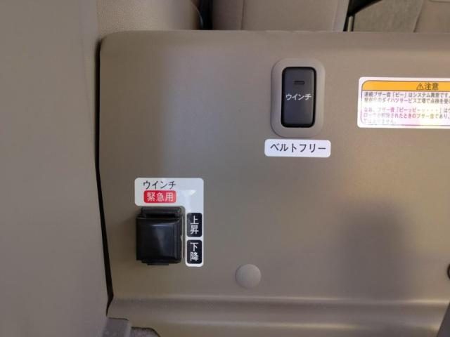 車両画像24