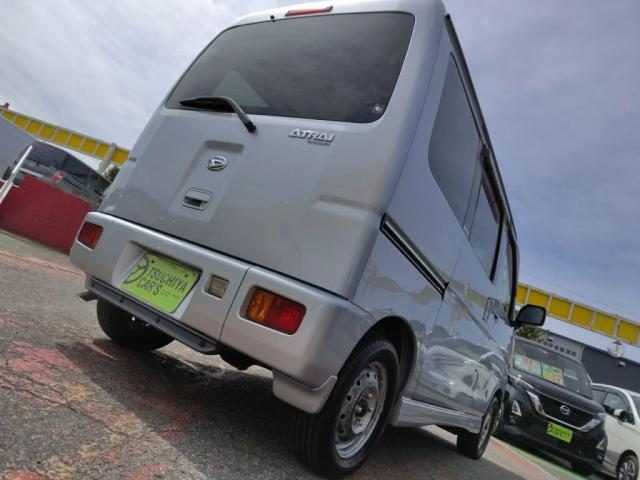 車両画像26