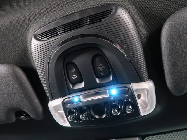 車両画像15