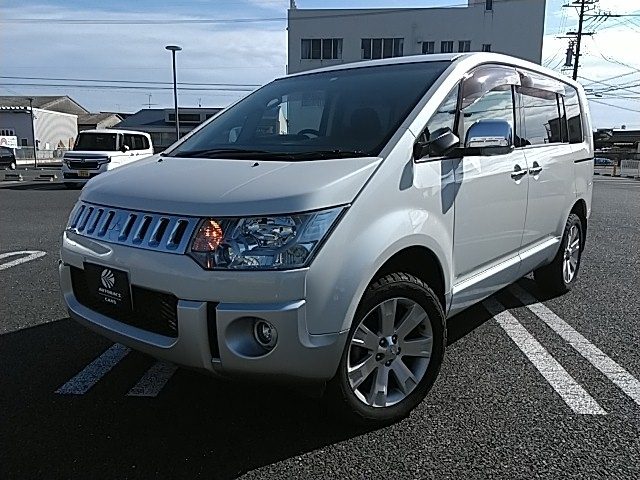 デリカ　Ｄ：５　４ＷＤ　２２００　シャモニー　５ドア　６ＤＡＴ　