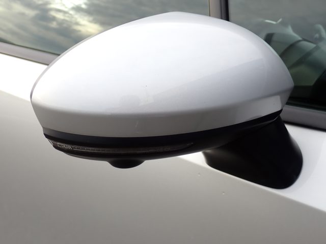 車両画像26