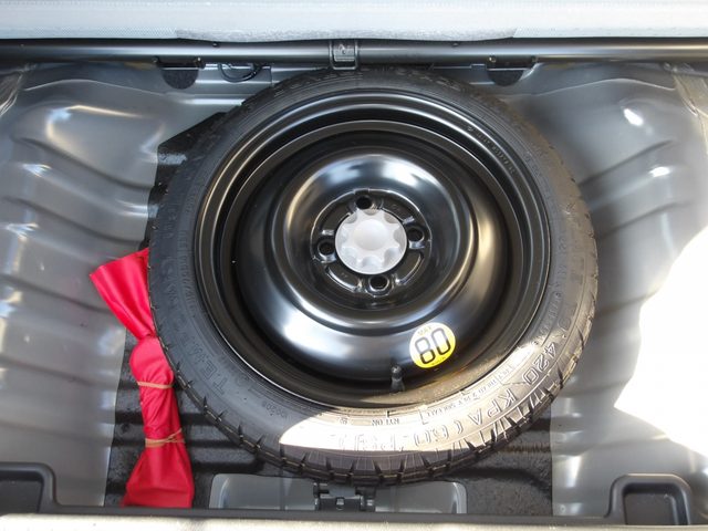 車両画像16