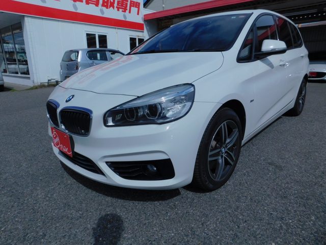 ２シリーズ　グランツアラー　２２０ｉ　スポーツ