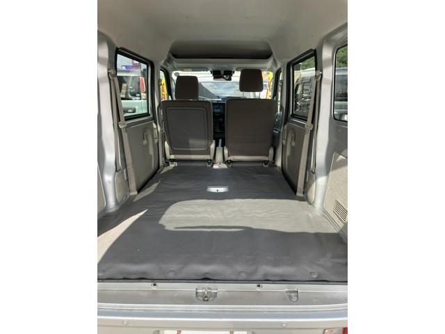 車両画像18
