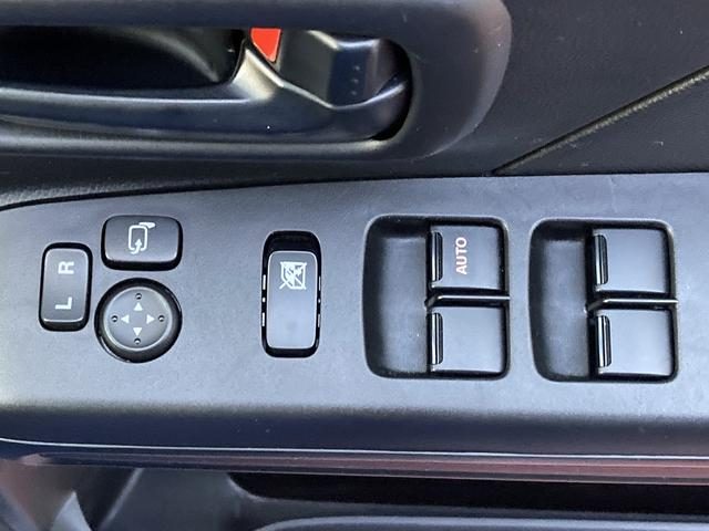 車両画像16