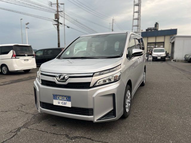 ヴォクシー　４ＷＤ　Ｘ