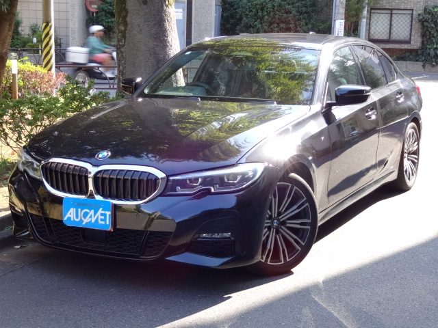 ３シリーズ　セダン　３２０ｉ　Ｍスポーツ
