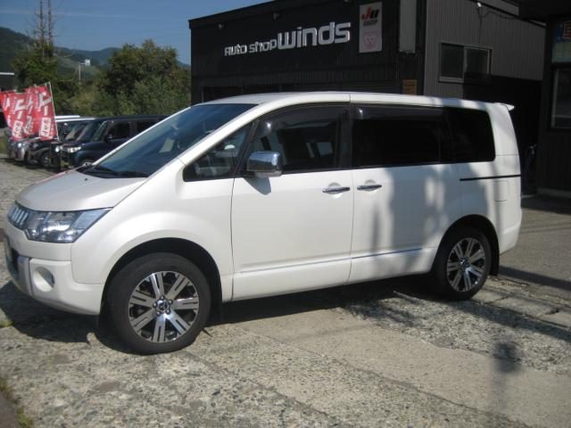 デリカ　Ｄ：５　４ＷＤ　Ｄ　プレミアム