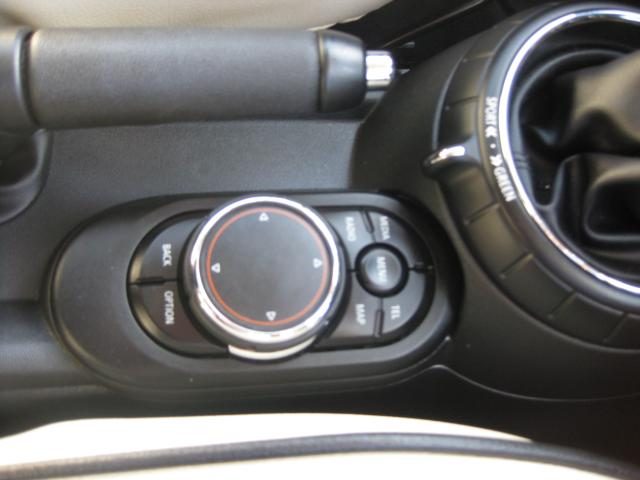 車両画像10