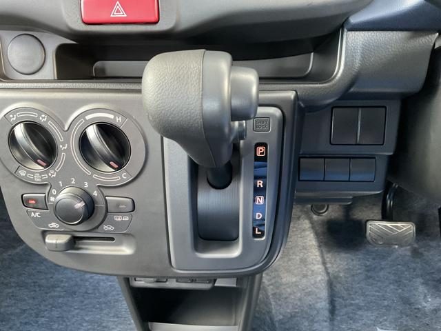 車両画像13