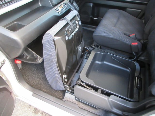 車両画像14