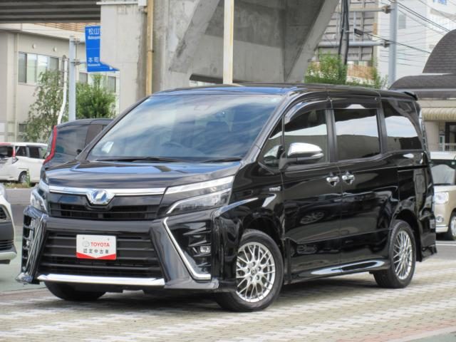 ヴォクシー　ハイブリッド　ＺＳ　煌